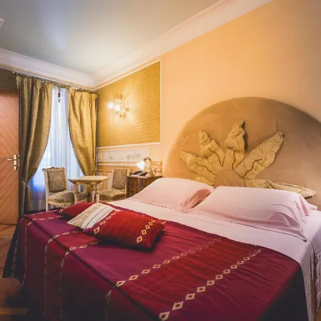 Hotel Tosco Romagnolo-3